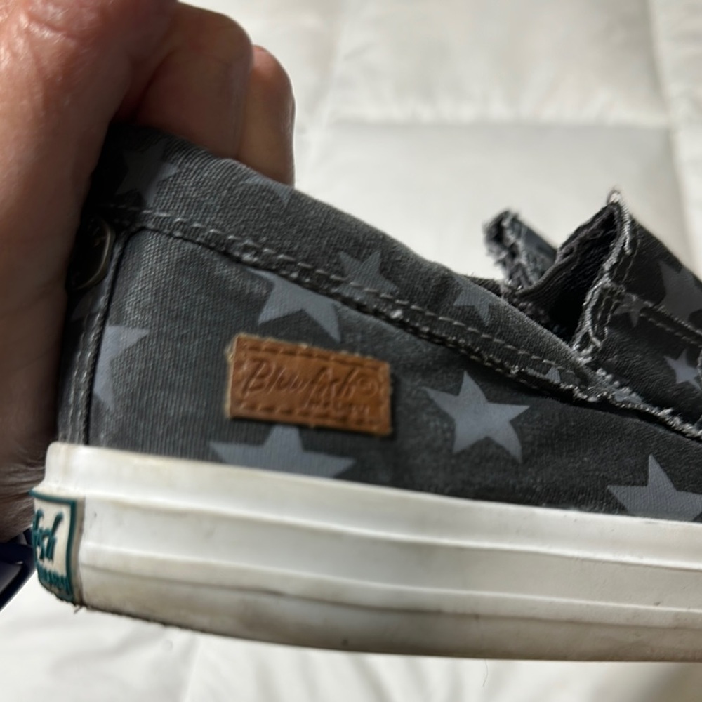 Blowfish Gray Star Pattern Women's Sneakers - Picture 4 of 5